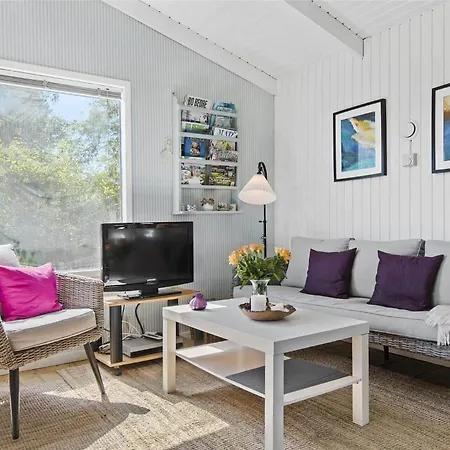 K19050-kalundborg-uglevaenget-2 Holiday home *